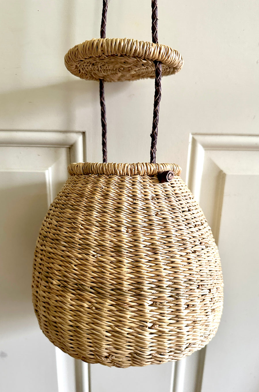 Crossbody Small Basket w/lid