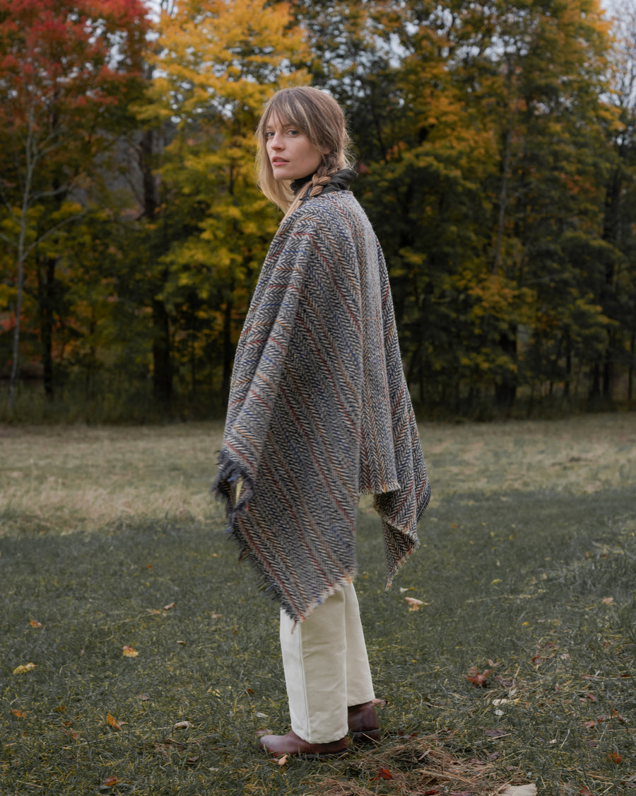Wool Poncho – artemesia