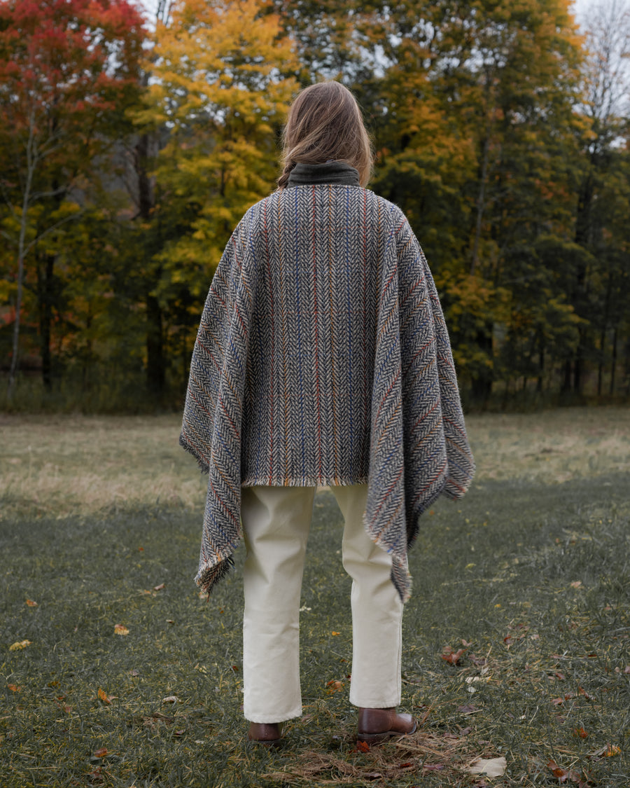 Wool Poncho – artemesia