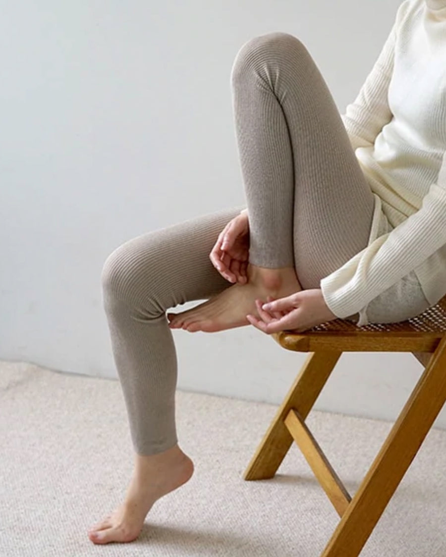 Silk Ribbed Leggings – artemesia